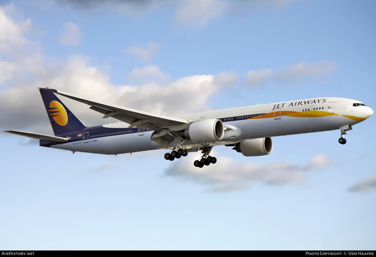 Aircraft Photo of VT-JEM | Boeing 777-35R/ER | Jet Airways | AirHistory.net #643080