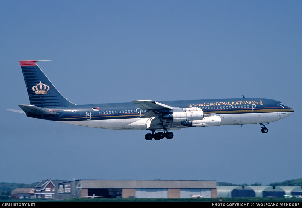 Aircraft Photo of JY-ADP | Boeing 707-3D3C | Royal Jordanian Airlines | AirHistory.net #643174