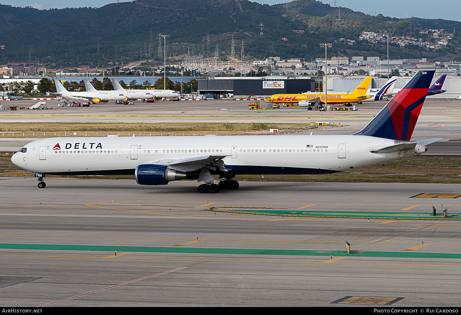 Aircraft Photo of N832MH | Boeing 767-432/ER | Delta Air Lines | AirHistory.net #643201