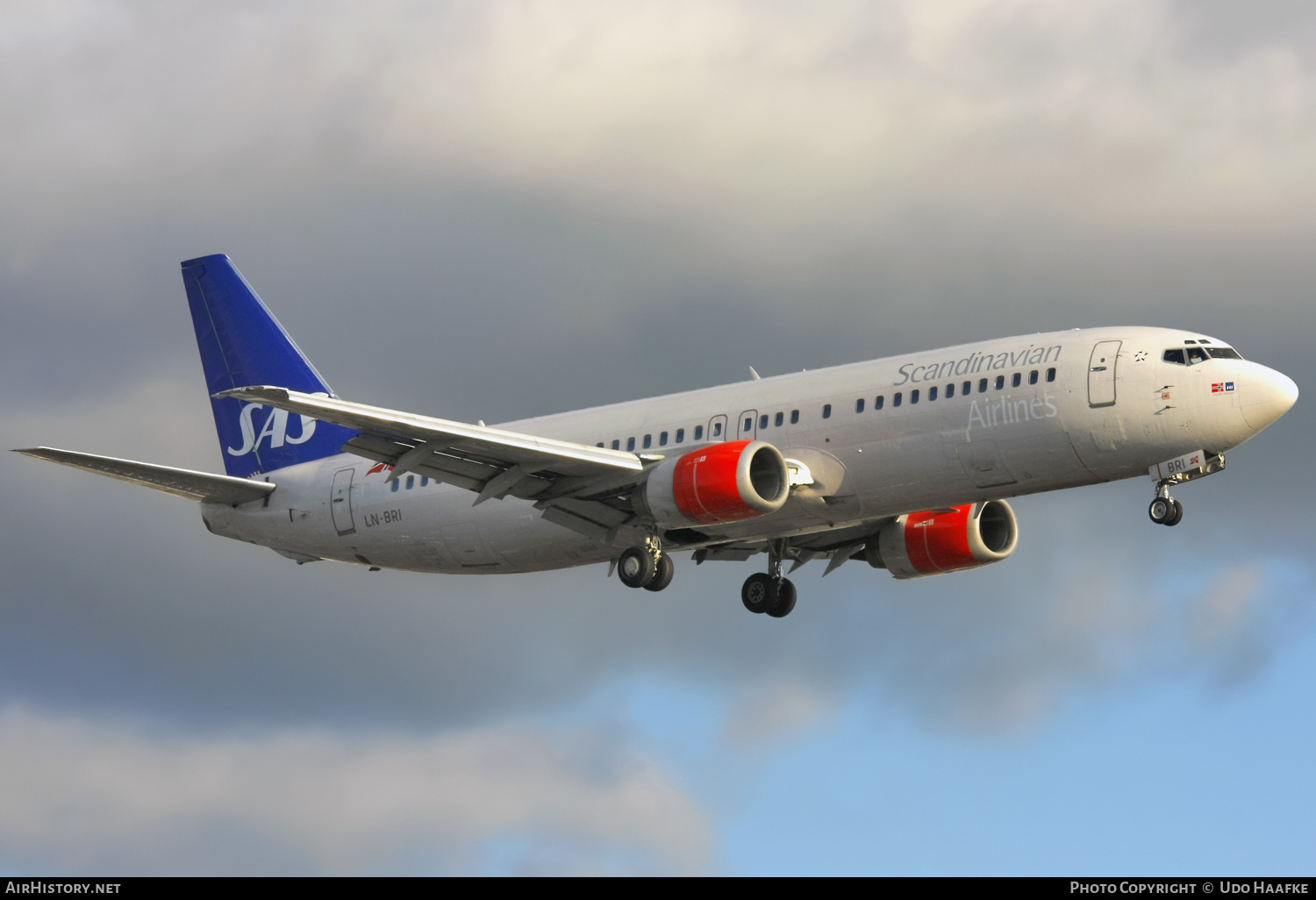 Aircraft Photo of LN-BRI | Boeing 737-405 | Scandinavian Airlines - SAS | AirHistory.net #643216