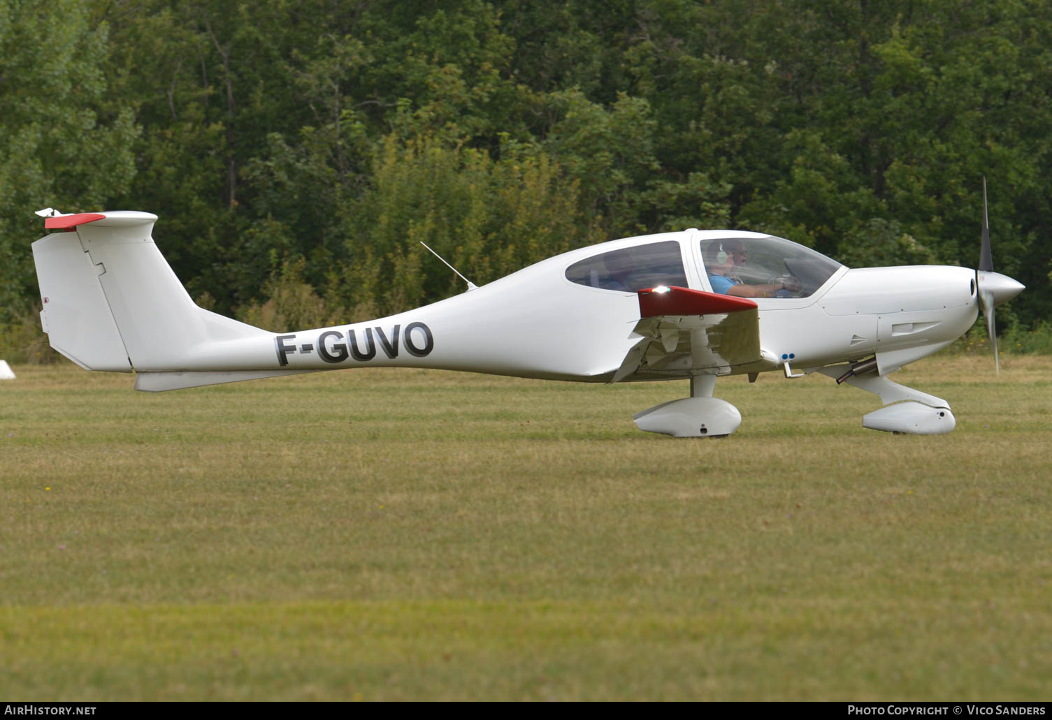 Aircraft Photo of F-GUVO | Diamond DA40D Diamond Star TDI | AirHistory.net #643224