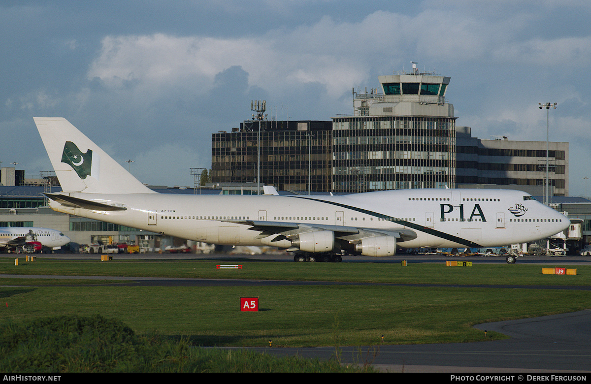Aircraft Photo of AP-BFW | Boeing 747-367 | Pakistan International Airlines - PIA | AirHistory.net #643240