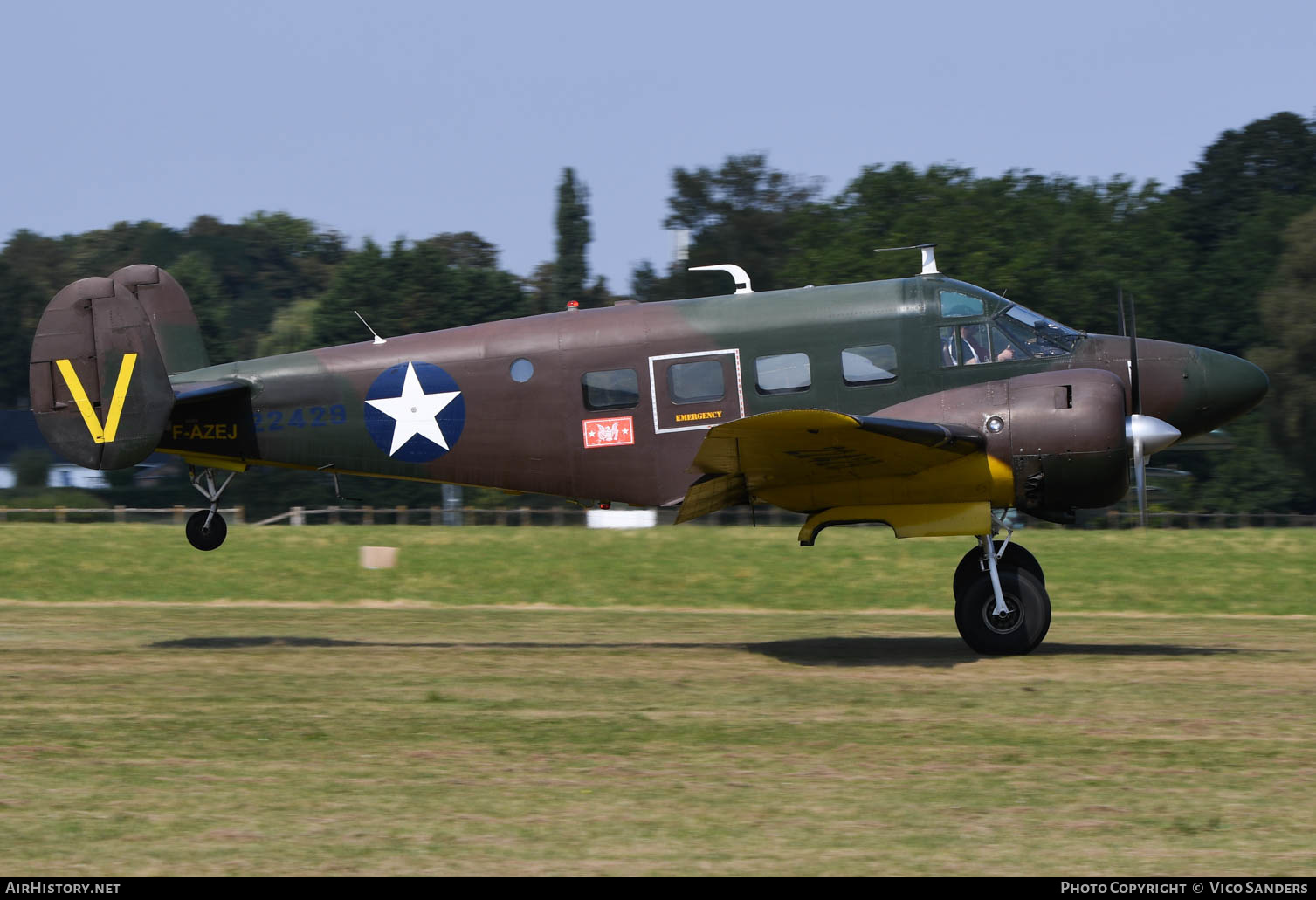 Aircraft Photo of F-AZEJ / 22429 | Beech E18S | USA - Army | AirHistory.net #643339