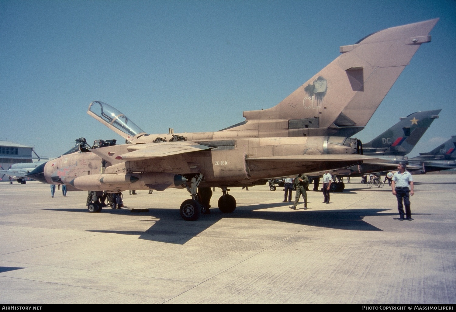 Aircraft Photo of ZD850 | Panavia Tornado GR1 | UK - Air Force | AirHistory.net #643409