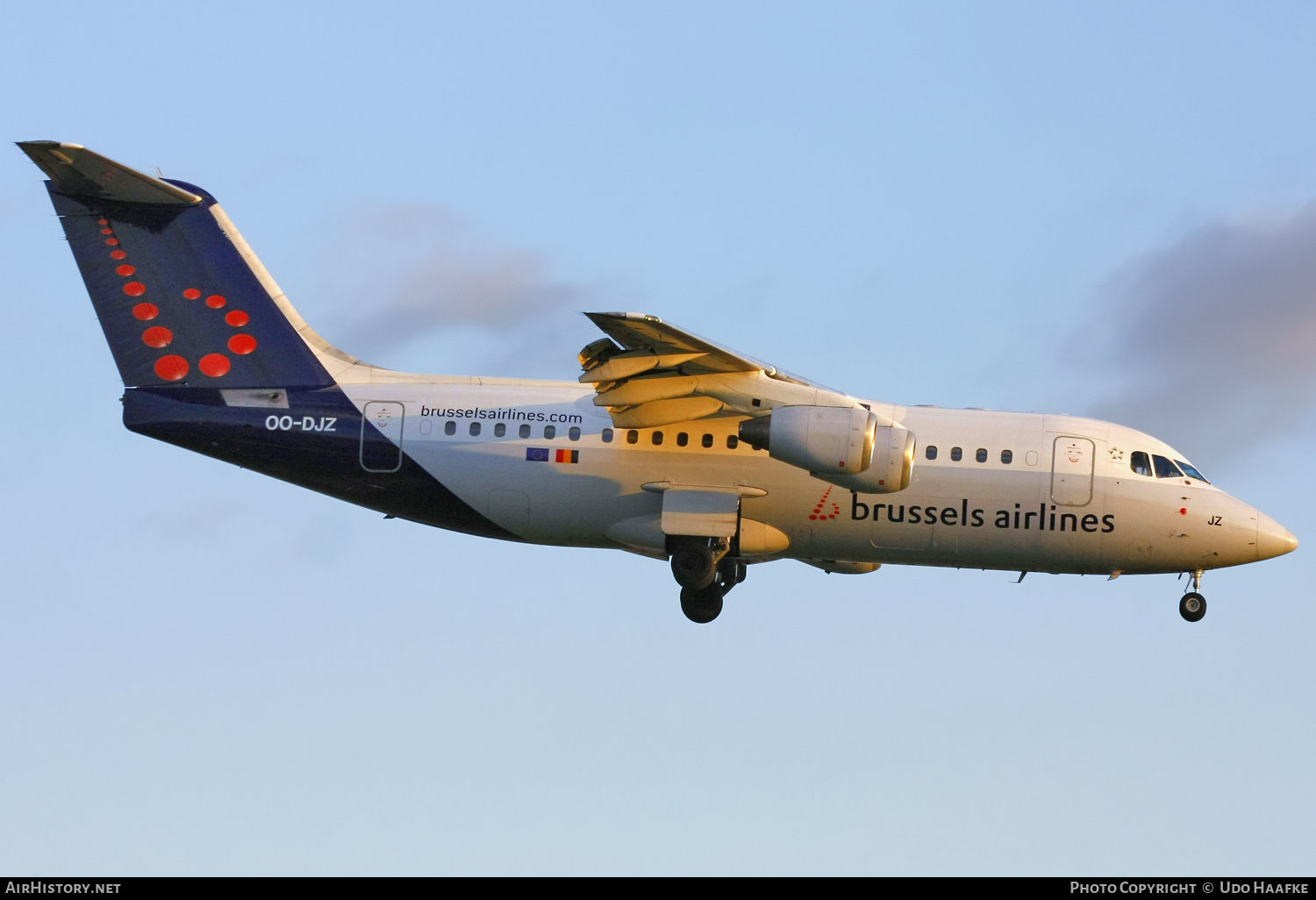 Aircraft Photo of OO-DJZ | British Aerospace Avro 146-RJ85 | Brussels Airlines | AirHistory.net #643590