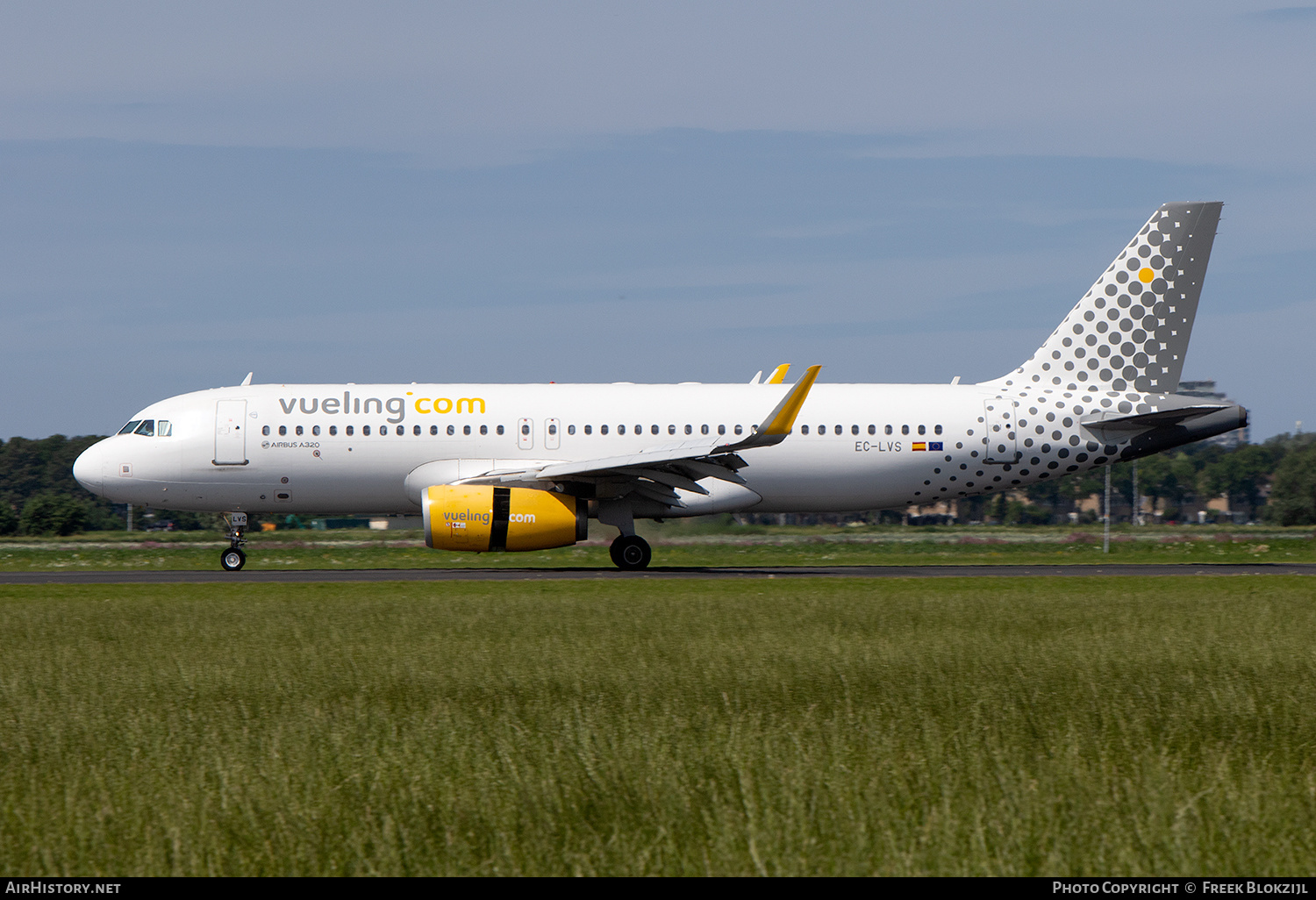 Aircraft Photo of EC-LVS | Airbus A320-232 | Vueling Airlines | AirHistory.net #643644