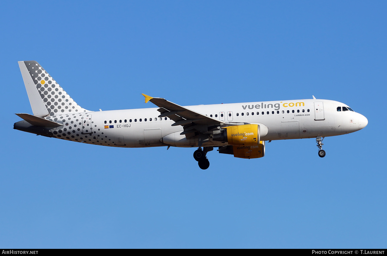 Aircraft Photo of EC-HQJ | Airbus A320-214 | Vueling Airlines | AirHistory.net #643682
