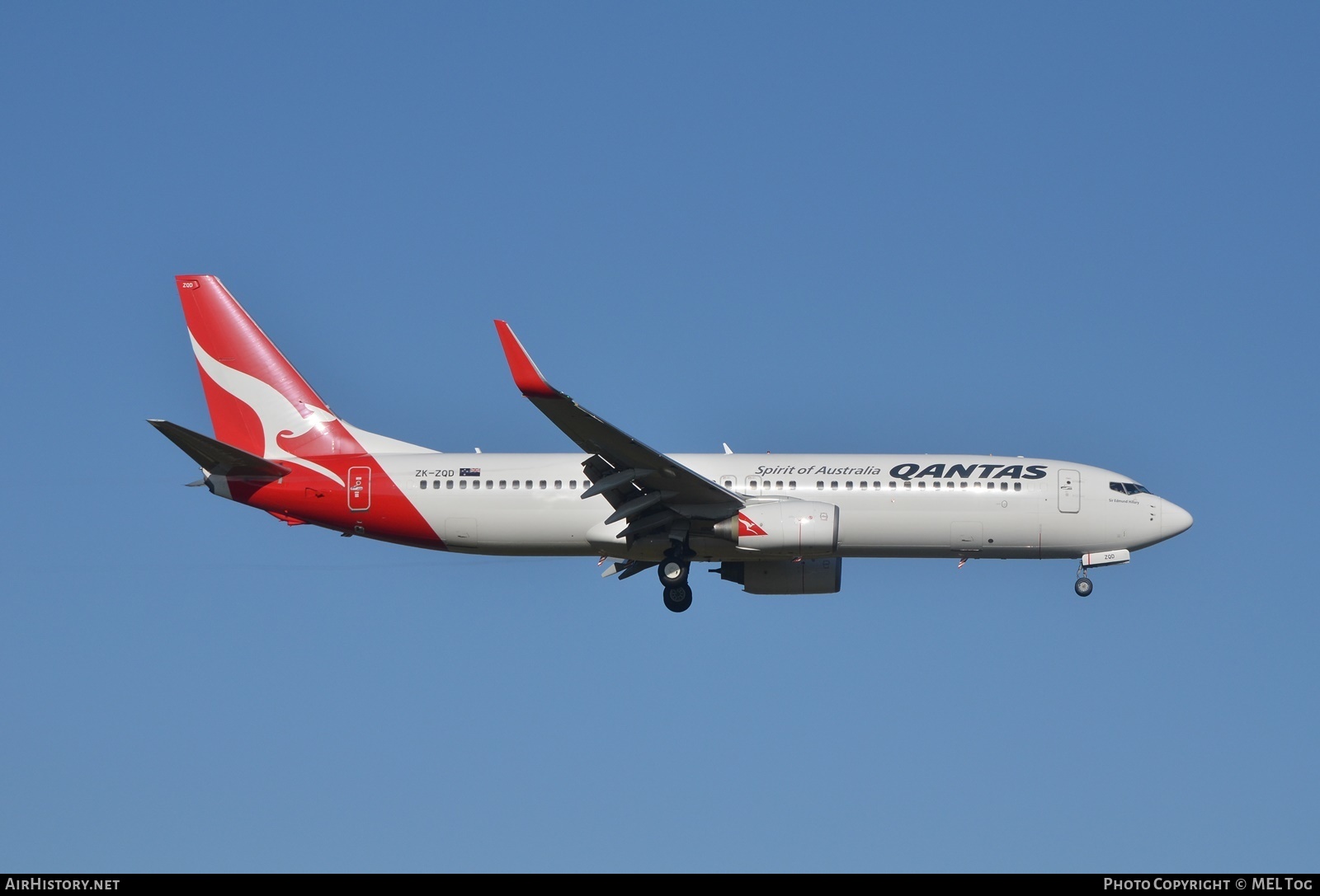 Aircraft Photo of ZK-ZQD | Boeing 737-838 | Qantas | AirHistory.net #643699