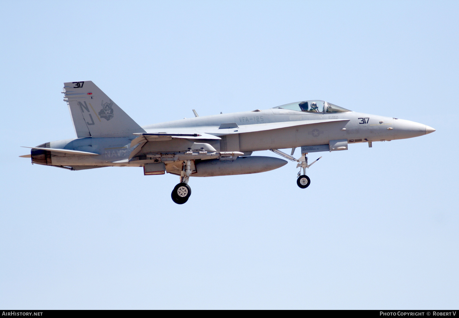 Aircraft Photo of 164047 | McDonnell Douglas F/A-18C Hornet | USA - Navy | AirHistory.net #643734