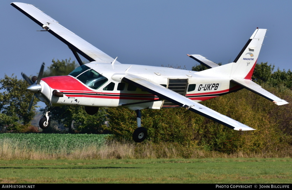 Aircraft Photo of G-UKPB | Cessna 208B Grand Caravan | UK Parachute Services | AirHistory.net #643748