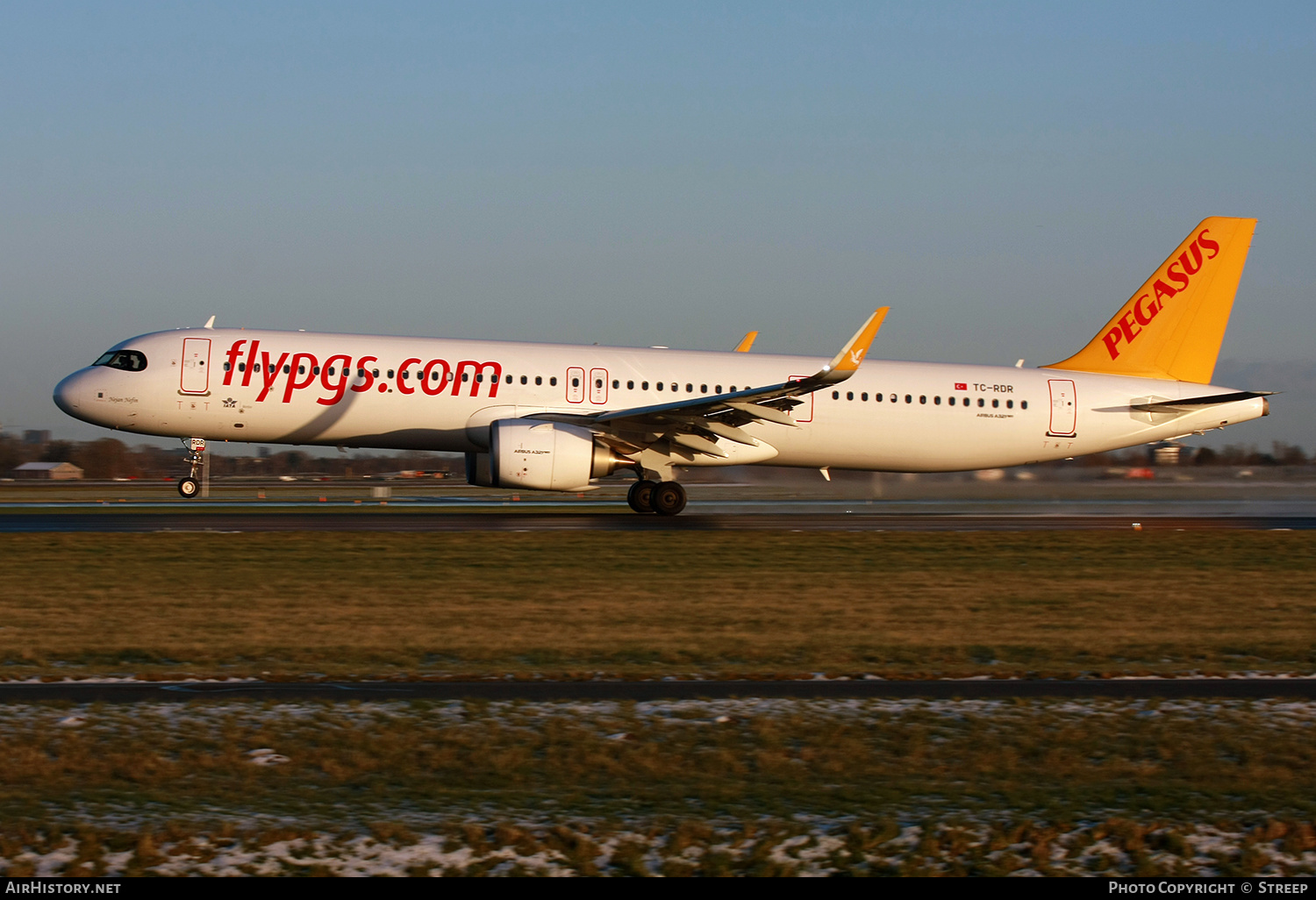 Aircraft Photo of TC-RDR | Airbus A321-251NX | Pegasus Airlines | AirHistory.net #643833