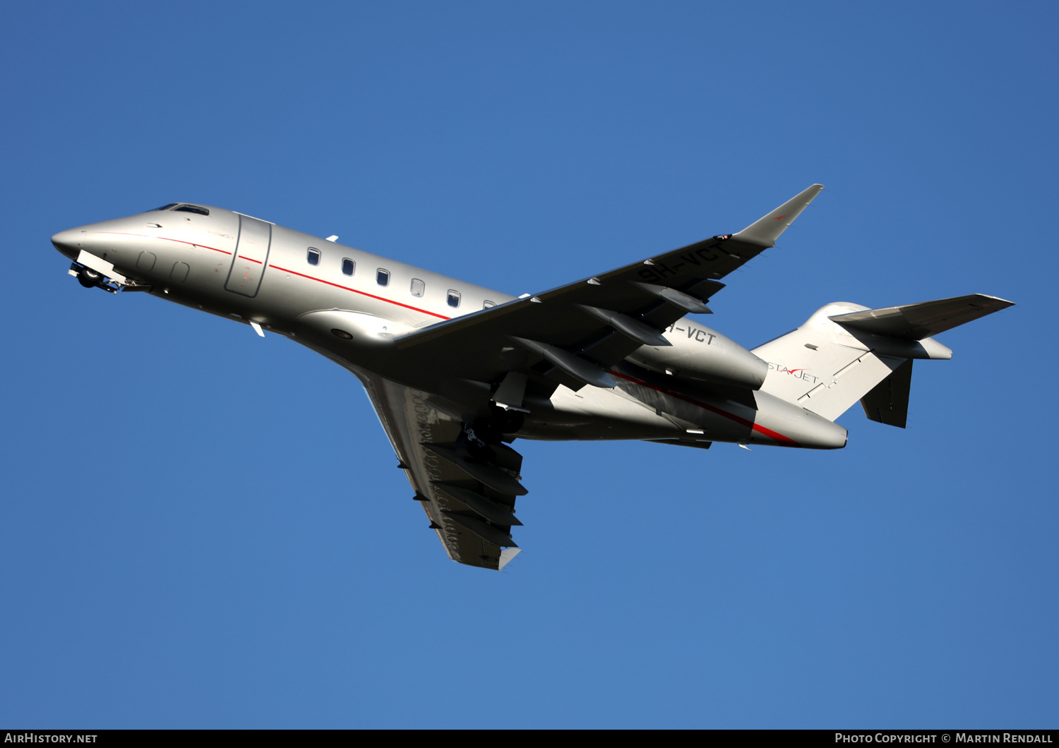 Aircraft Photo of 9H-VCT | Bombardier Challenger 350 (BD-100-1A10) | VistaJet | AirHistory.net #643845