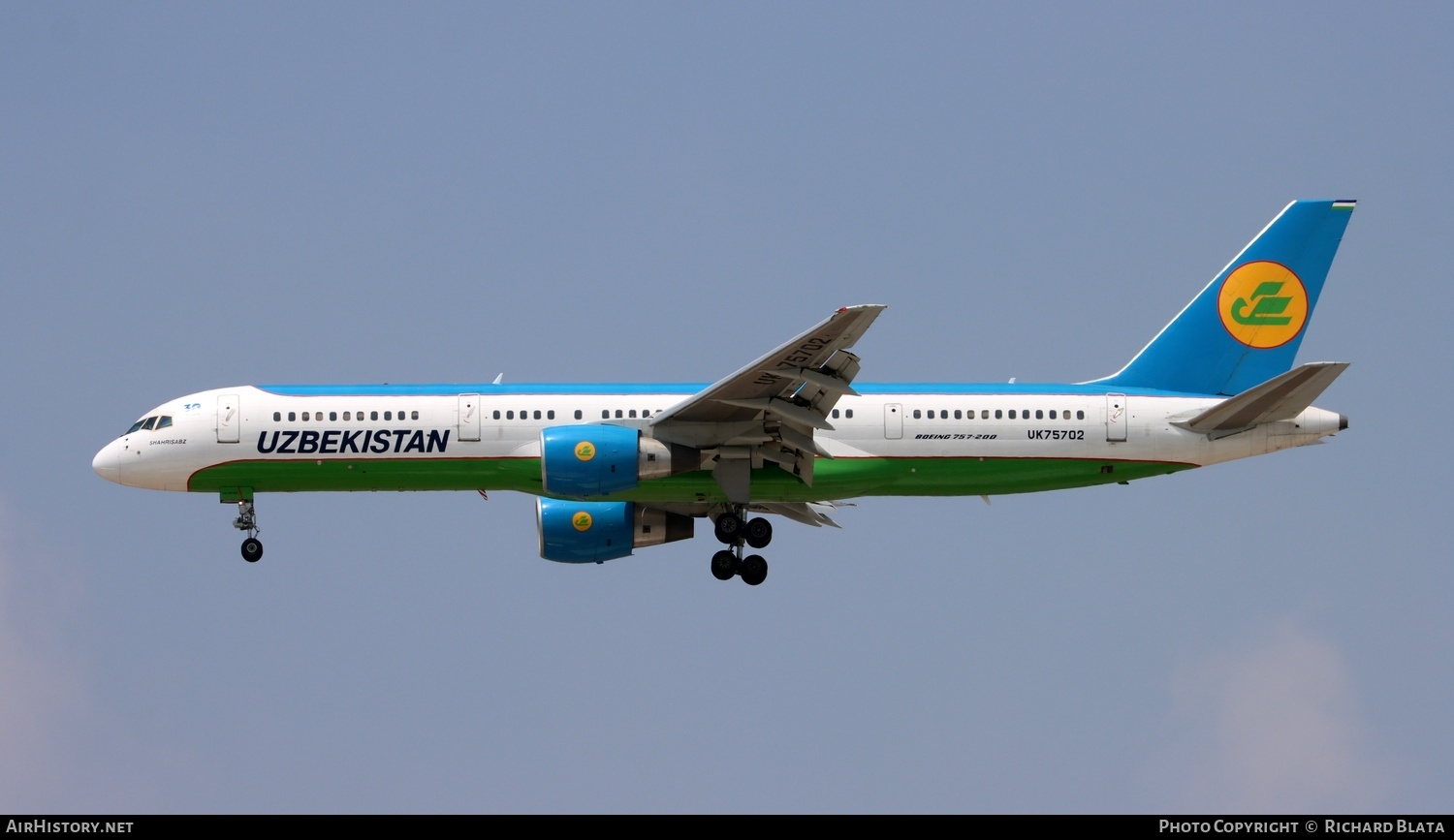 Aircraft Photo of UK75702 | Boeing 757-23P | Uzbekistan Airways | AirHistory.net #643856