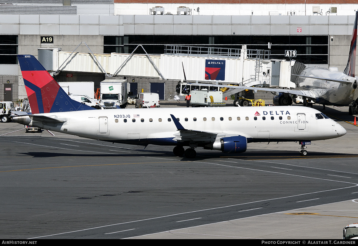 Aircraft Photo of N203JQ | Embraer 175LR (ERJ-170-200LR) | Delta Connection | AirHistory.net #643896