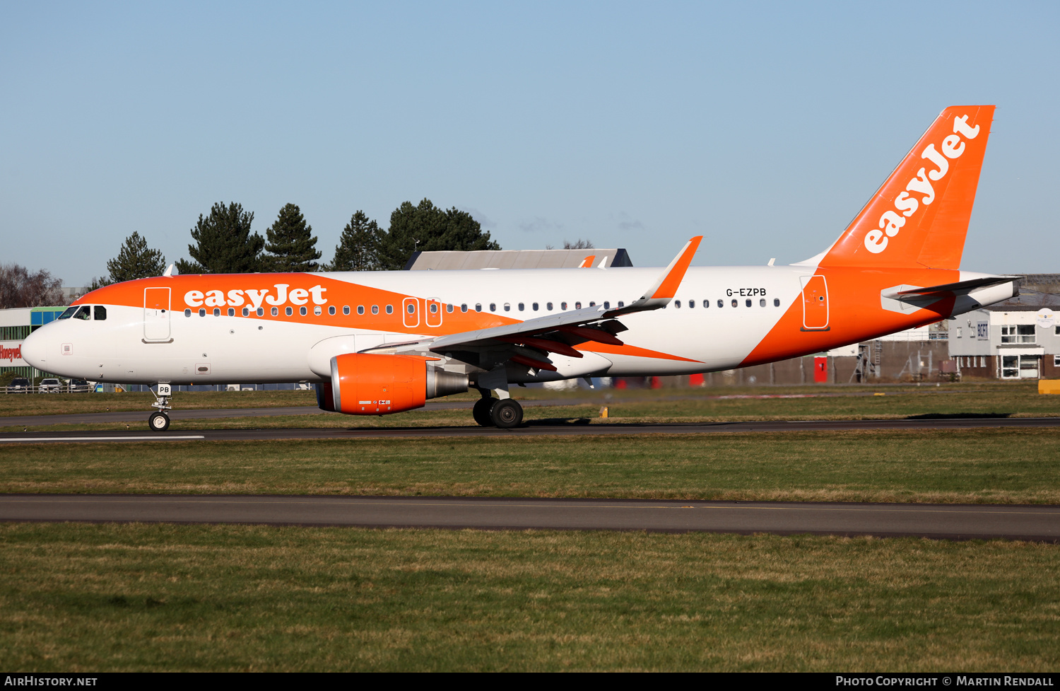 Aircraft Photo of G-EZPB | Airbus A320-214 | EasyJet | AirHistory.net #643921