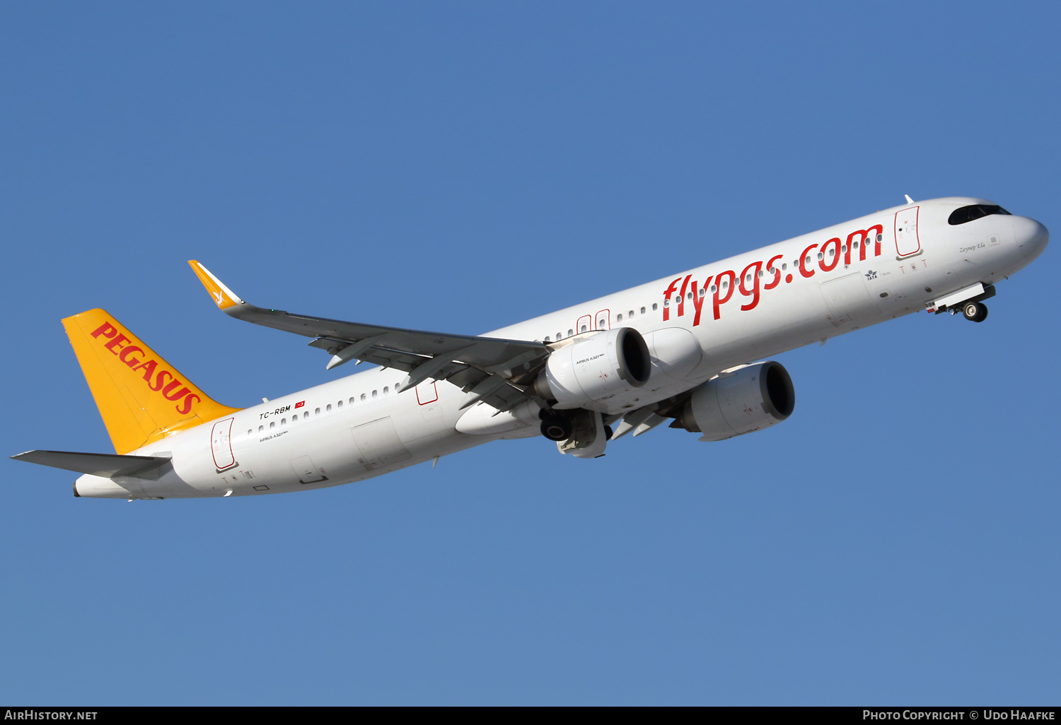 Aircraft Photo of TC-RBM | Airbus A321-251NX | Pegasus Airlines | AirHistory.net #643932