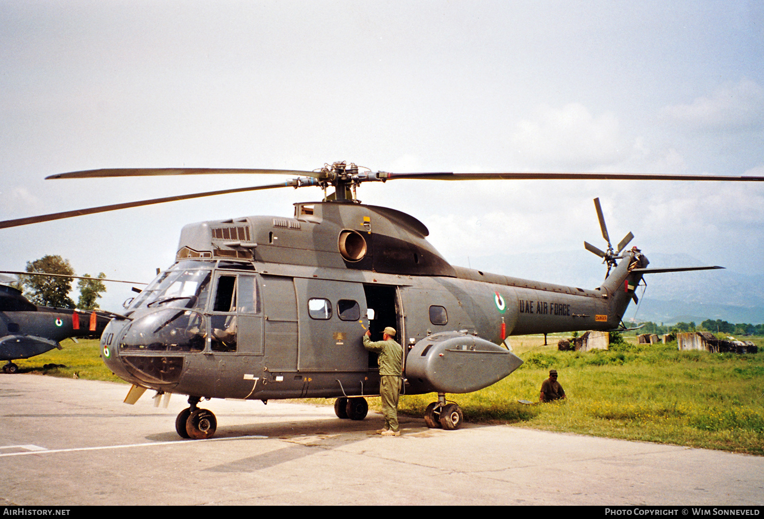 Aircraft Photo of 190 | Aerospatiale IAR-330L Puma | United Arab Emirates - Air Force | AirHistory.net #643960