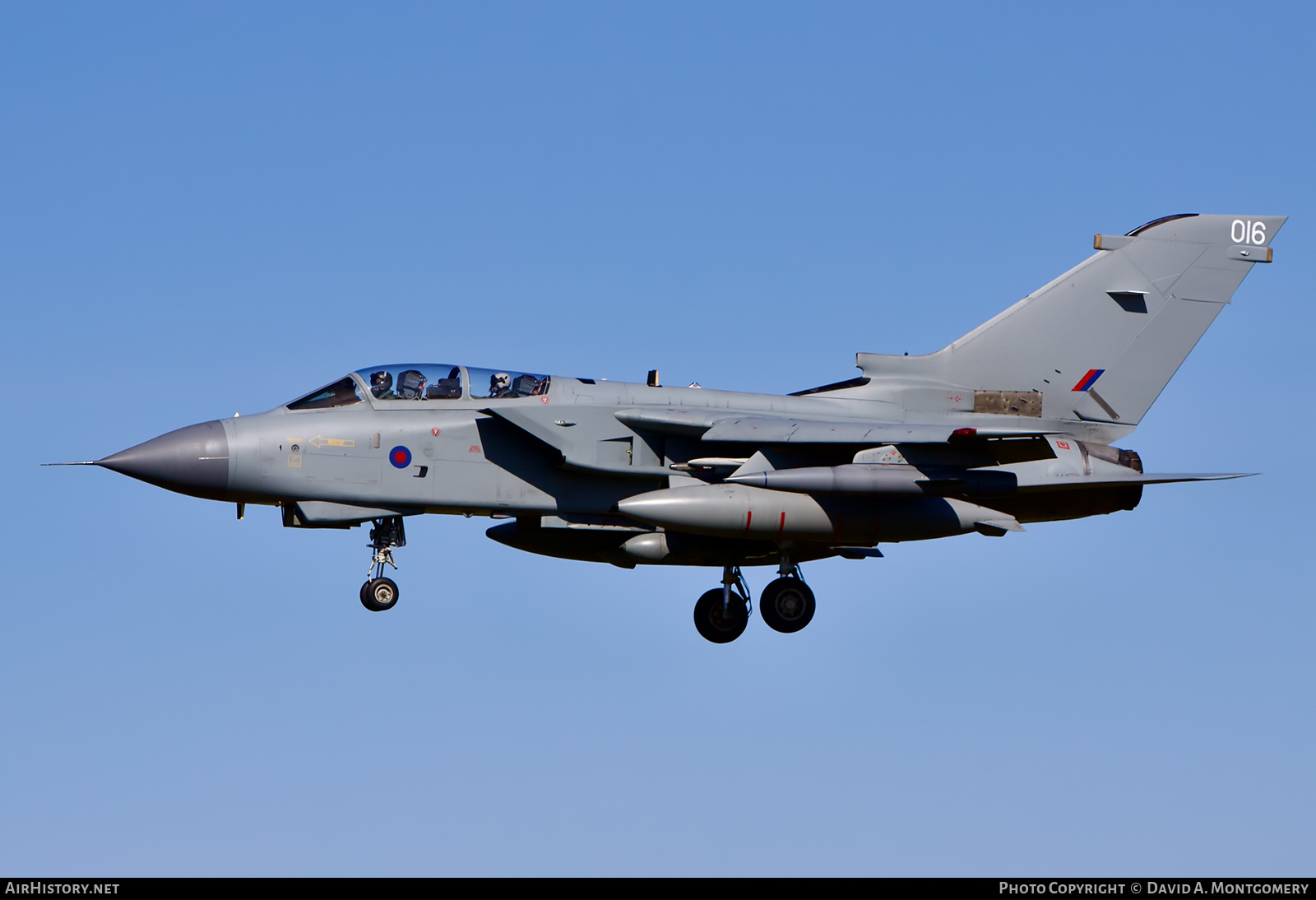Aircraft Photo of ZA410 | Panavia Tornado GR4 | UK - Air Force | AirHistory.net #644038