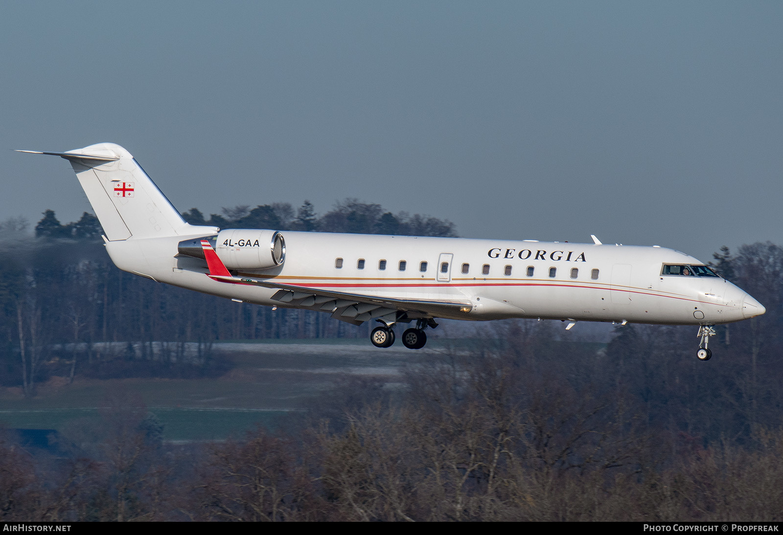 Aircraft Photo of 4L-GAA | Bombardier Challenger 850 (CRJ-200SE/CL-600-2B19) | Georgia - Government | AirHistory.net #644093