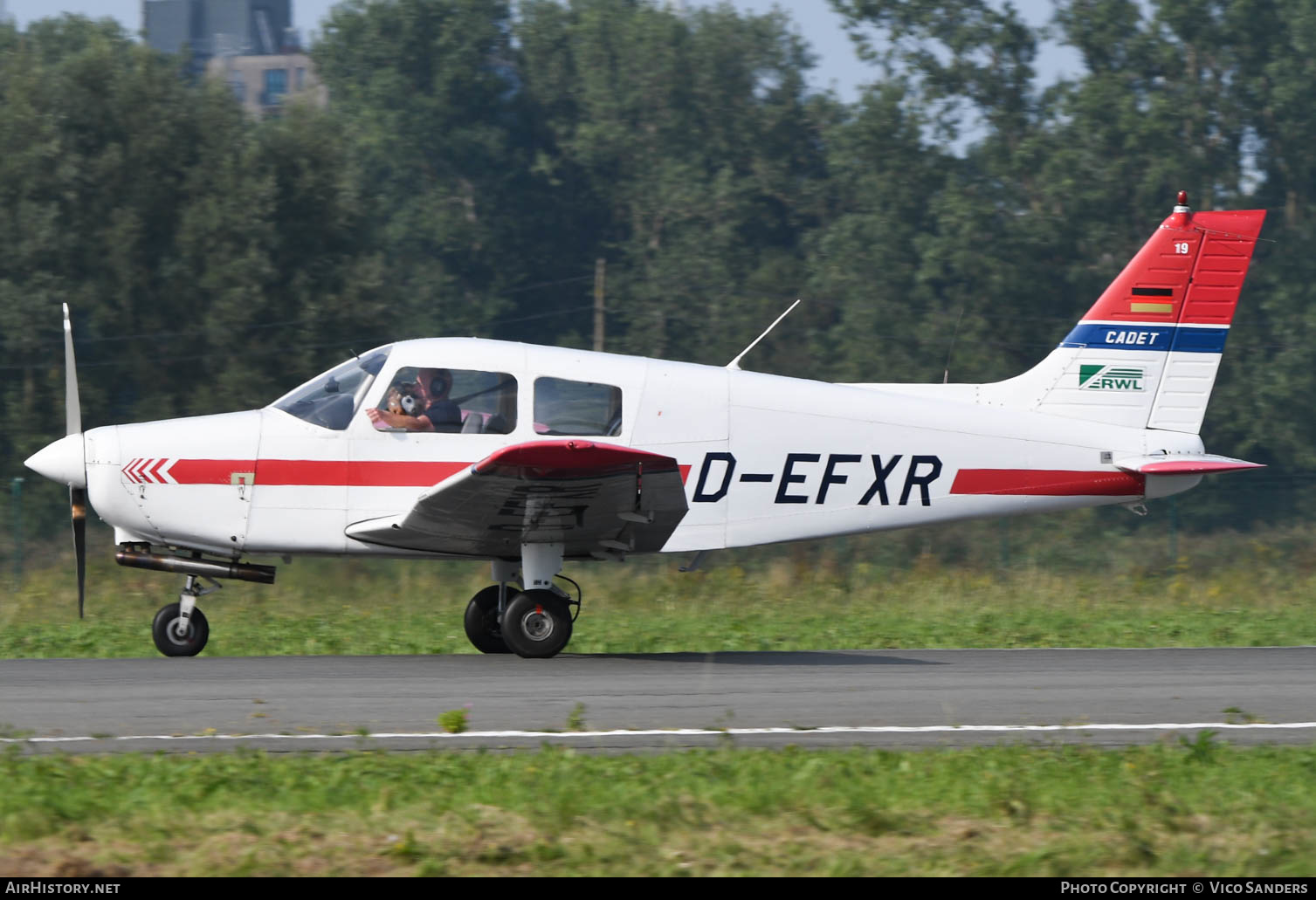Aircraft Photo of D-EFXR | Piper PA-28-161 Cadet | AirHistory.net #644095