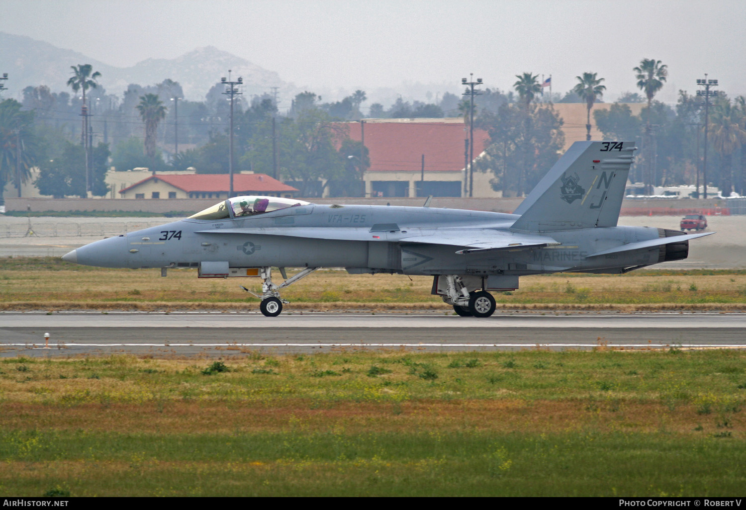 Aircraft Photo of 164633 | McDonnell Douglas F/A-18C Hornet | USA - Navy | AirHistory.net #644103