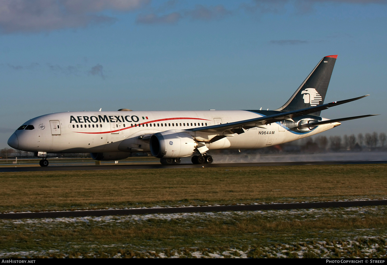 Aircraft Photo of N964AM | Boeing 787-8 Dreamliner | AeroMéxico | AirHistory.net #644118