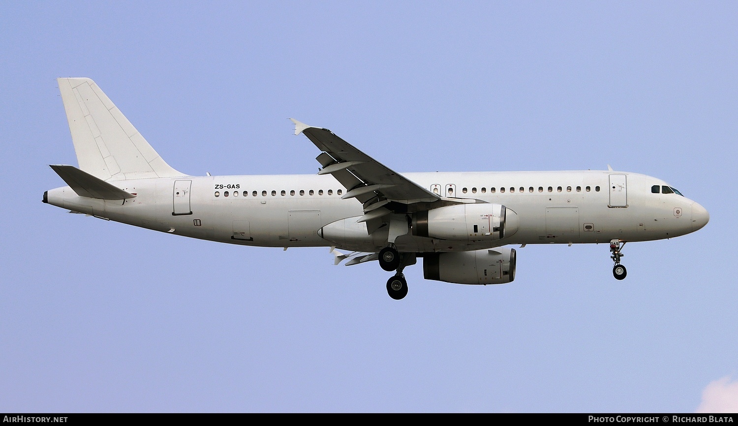 Aircraft Photo of ZS-GAS | Airbus A320-231 | AirHistory.net #644123