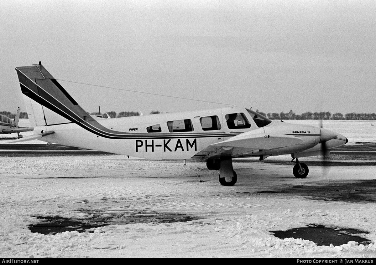 Aircraft Photo of PH-KAM | Piper PA-34-200T Seneca II | AirHistory.net #644164