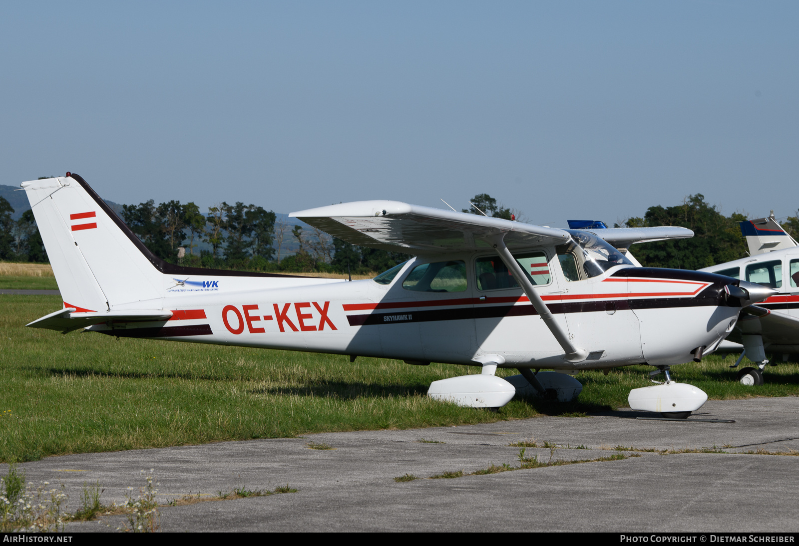 Aircraft Photo of OE-KEX | Cessna 172P | AirHistory.net #644190