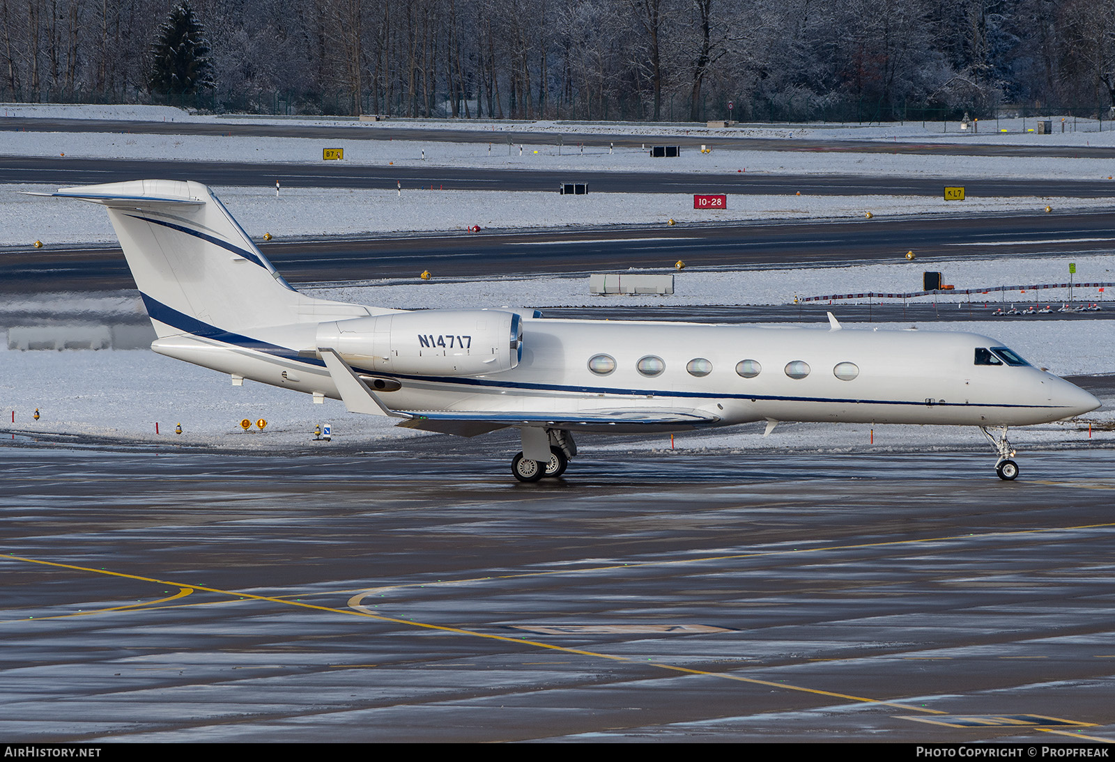 Aircraft Photo of N14717 | Gulfstream Aerospace G-IV-X Gulfstream G450 | AirHistory.net #644199