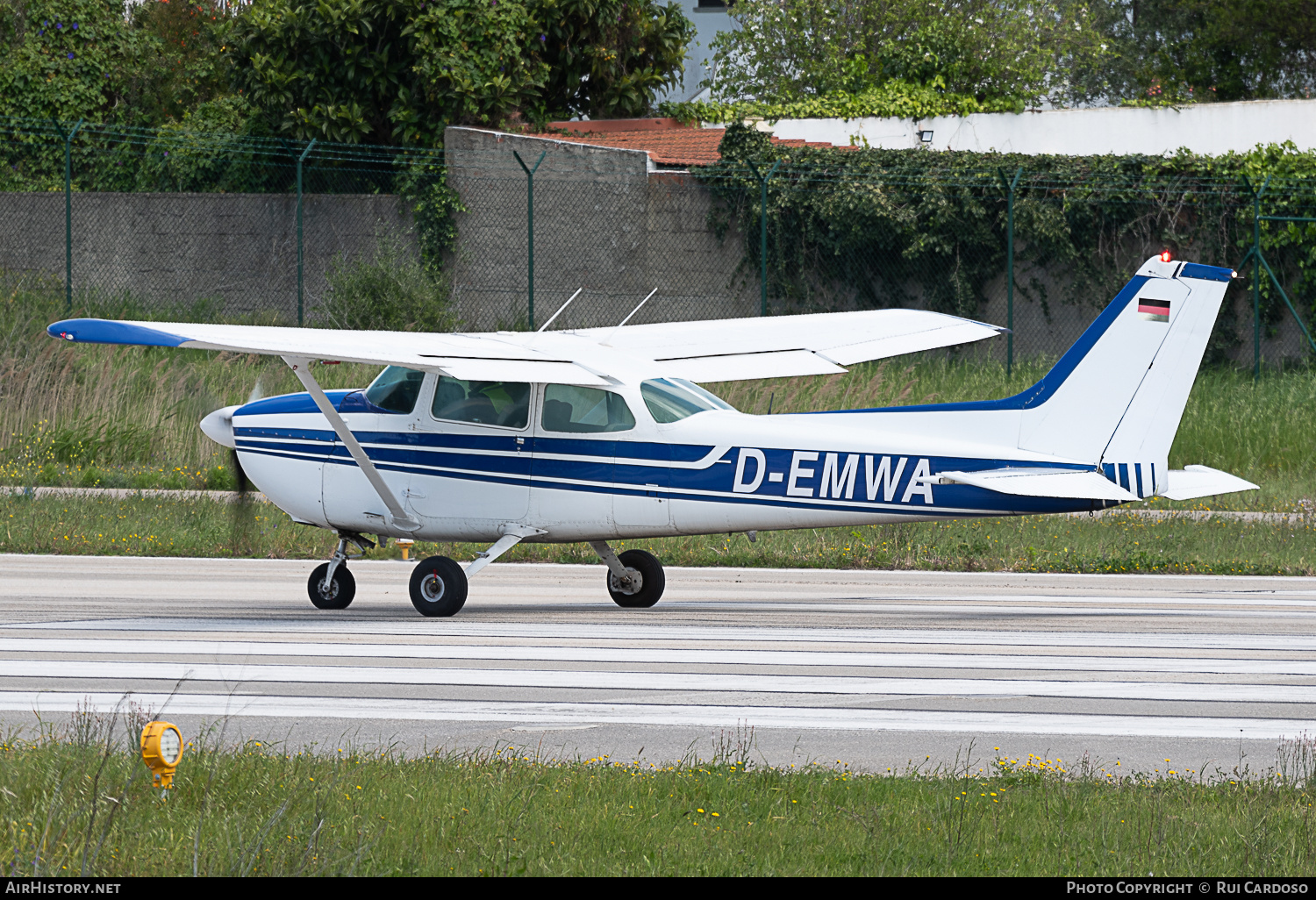 Aircraft Photo of D-EMWA | Cessna 172N Skyhawk | AirHistory.net #644231