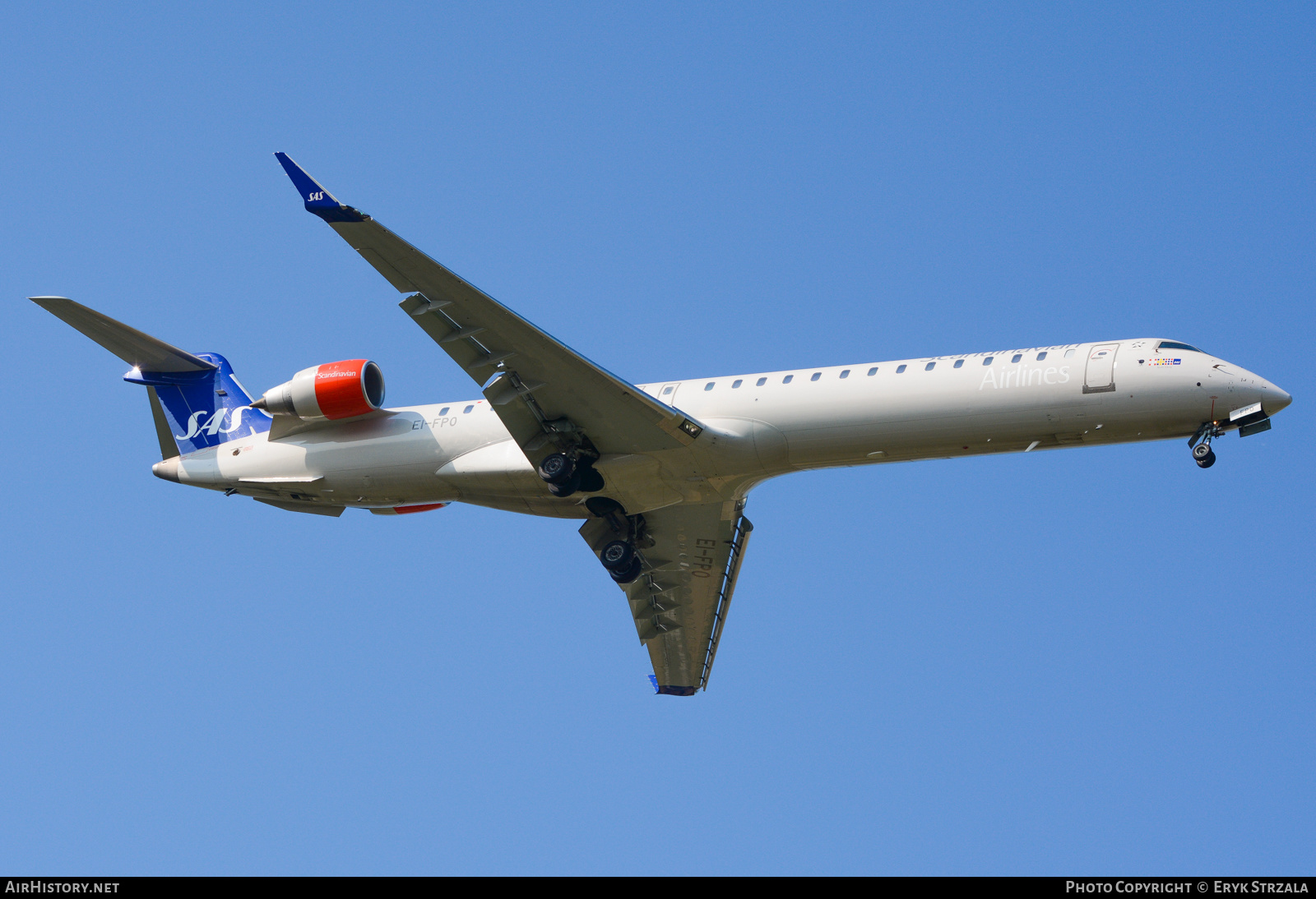 Aircraft Photo of EI-FPO | Bombardier CRJ-900LR (CL-600-2D24) | Scandinavian Airlines - SAS | AirHistory.net #644244