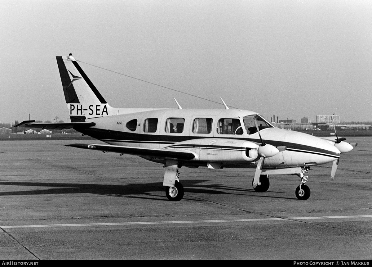 Aircraft Photo of PH-SEA | Piper PA-31-300 Navajo | Seaport Aviation | AirHistory.net #644351