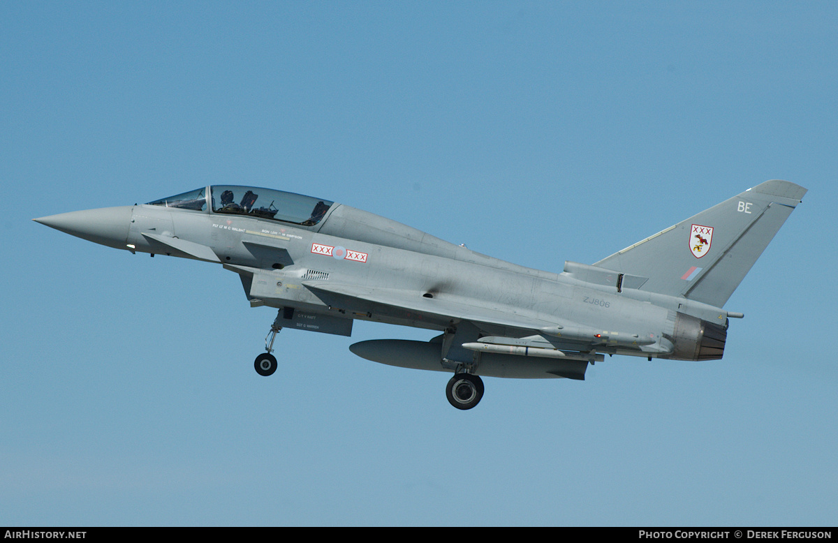 Aircraft Photo of ZJ806 | Eurofighter EF-2000 Typhoon T1 | UK - Air Force | AirHistory.net #644401
