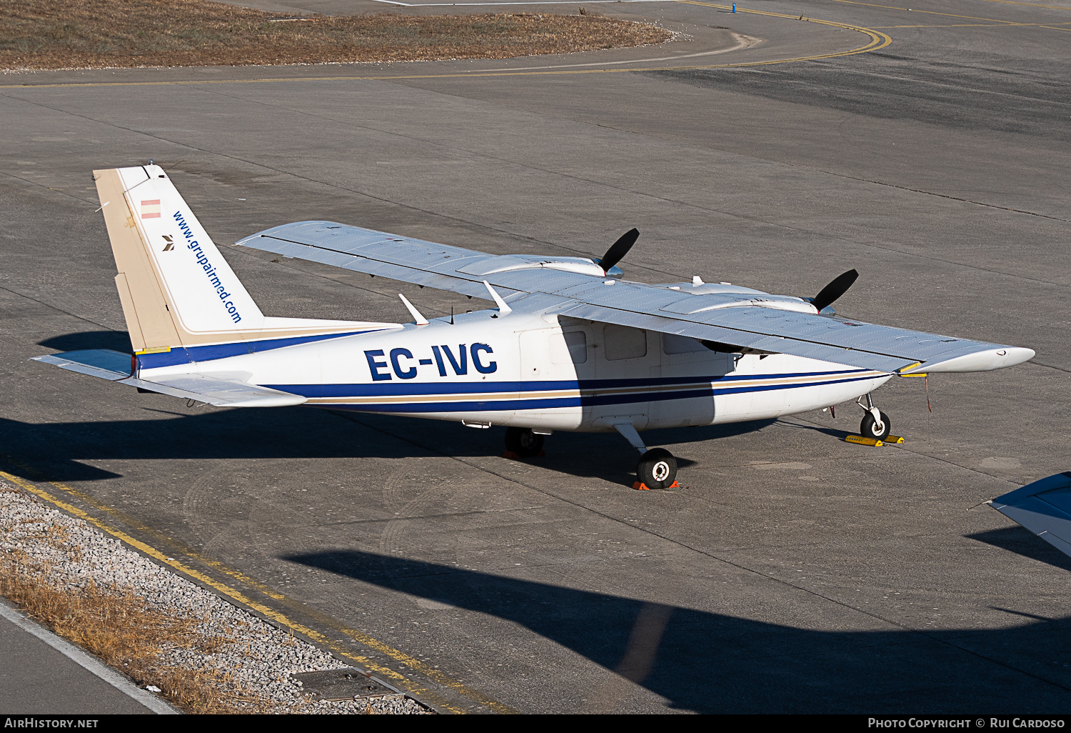 Aircraft Photo of EC-IVC | Partenavia P-68 | Grup AirMed | AirHistory.net #644420