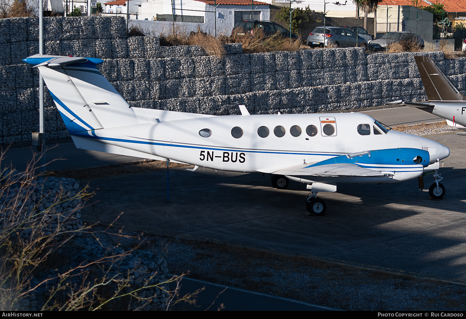 Aircraft Photo of 5N-BUS | Beech B200 Super King Air | AirHistory.net #644444