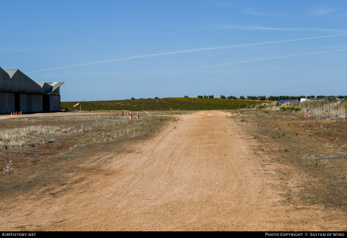 Airport photo of Aeródromo El Molinillo in Spain | AirHistory.net #644481