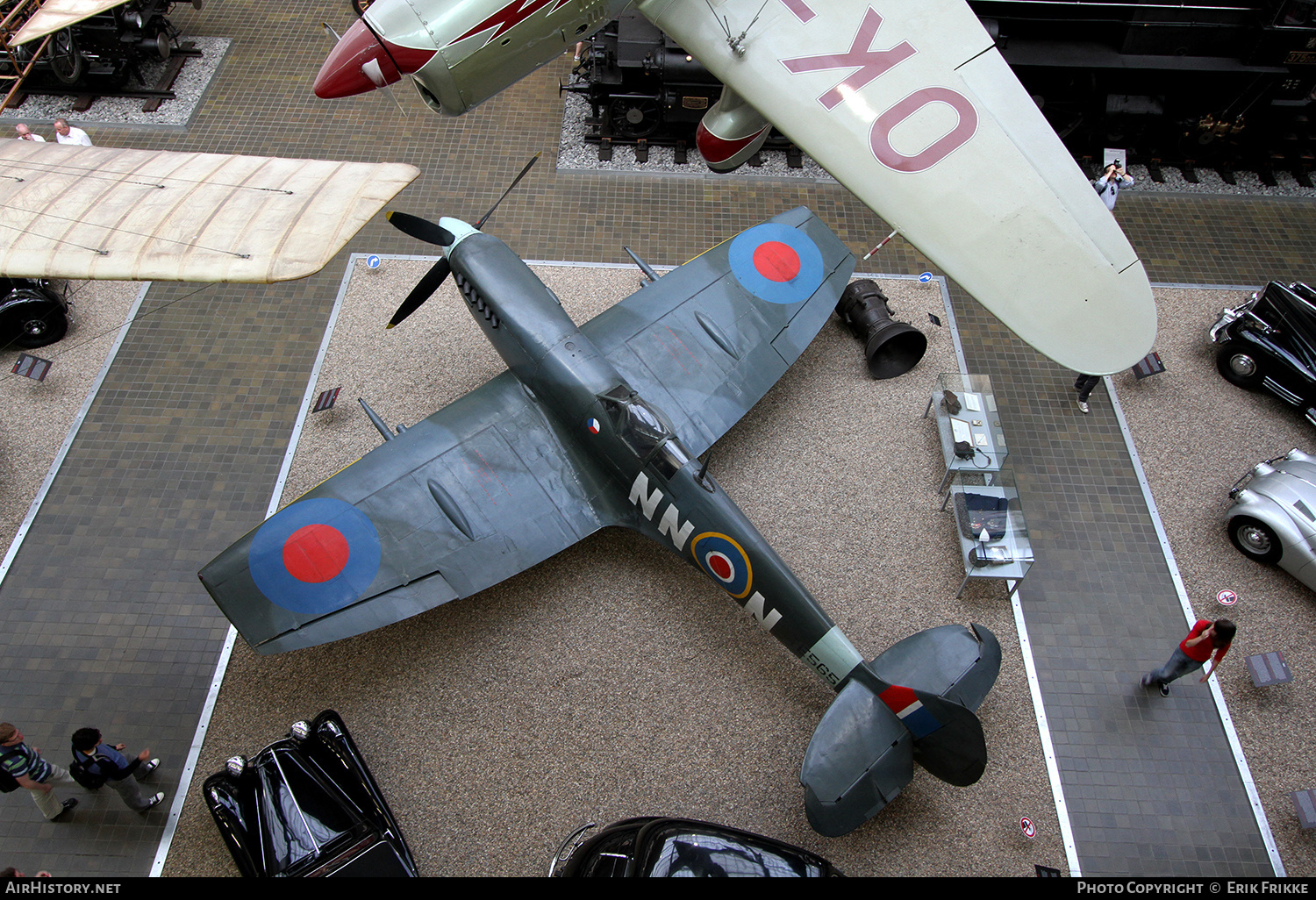 Aircraft Photo of TE565 | Supermarine 361 Spitfire LF9E | UK - Air Force | AirHistory.net #644510