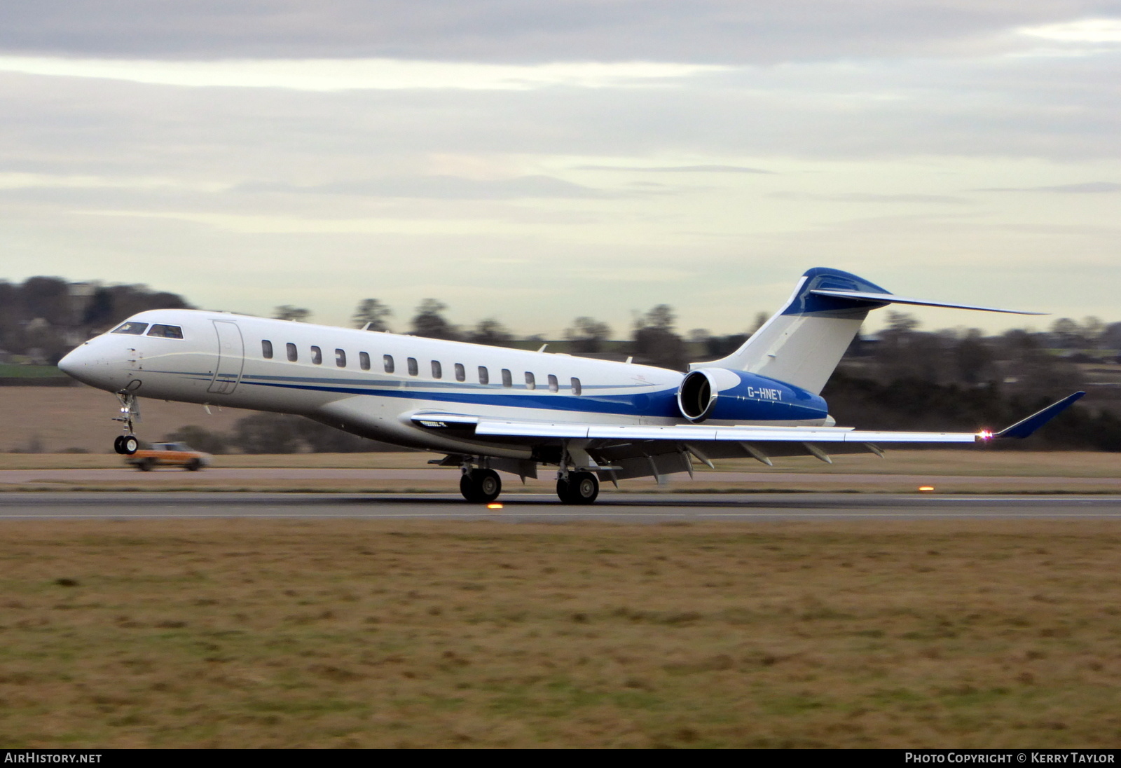 Aircraft Photo of G-HNEY | Bombardier Global 7500 (BD-700-2A12) | AirHistory.net #644561