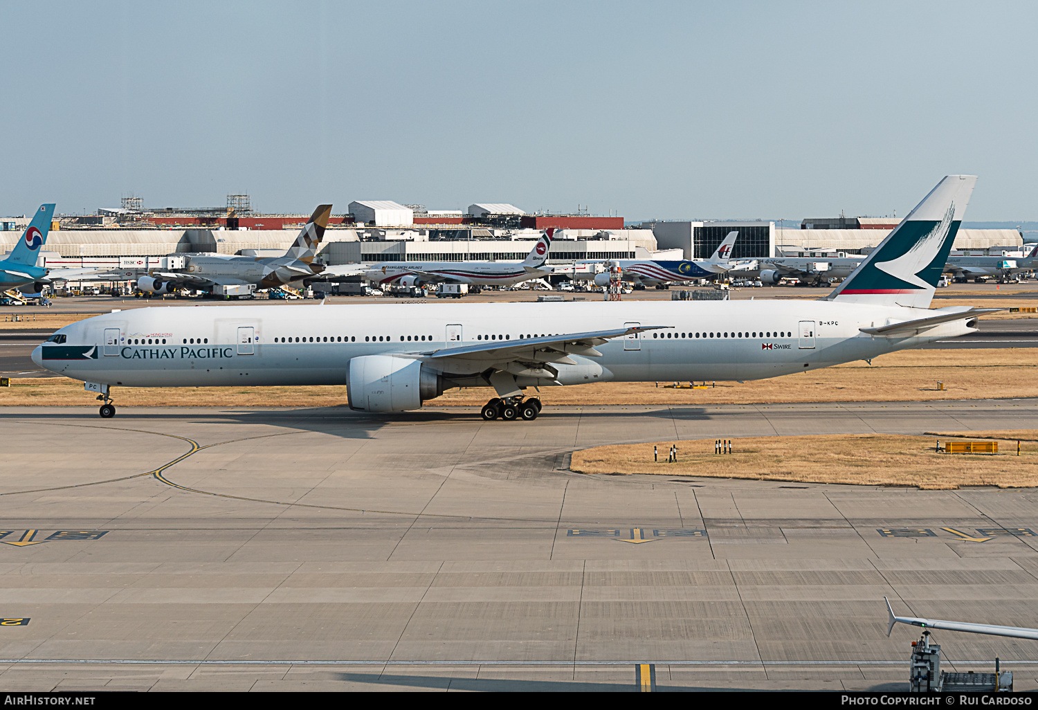 Aircraft Photo of B-KPC | Boeing 777-367/ER | Cathay Pacific Airways | AirHistory.net #644572