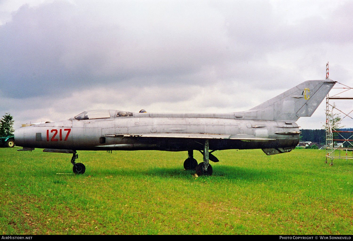 Aircraft Photo of 1217 | Mikoyan-Gurevich MiG-21F-13 | Poland - Air Force | AirHistory.net #644576