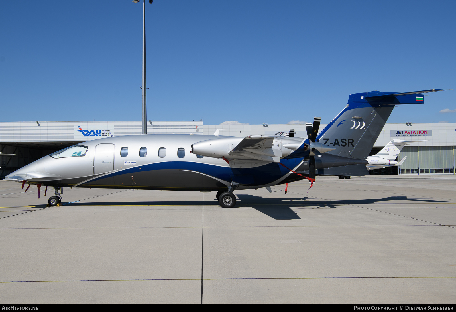 Aircraft Photo of LZ-ASR | Piaggio P-180 Avanti II | Aviostart | AirHistory.net #644593