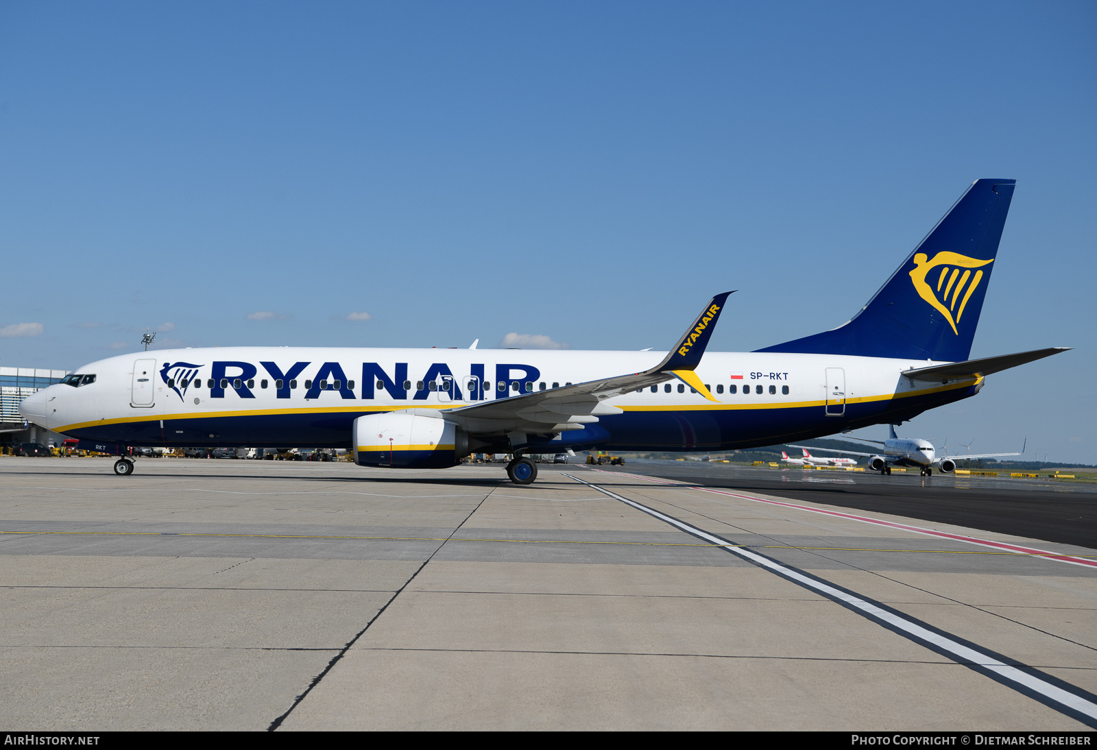 Aircraft Photo of SP-RKT | Boeing 737-8AS | Ryanair | AirHistory.net #644632