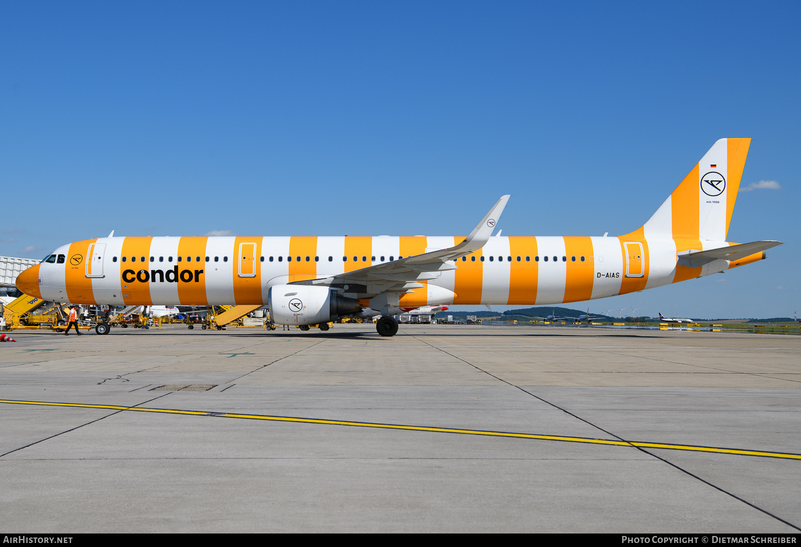 Aircraft Photo of D-AIAS | Airbus A321-211 | Condor Flugdienst | AirHistory.net #644635