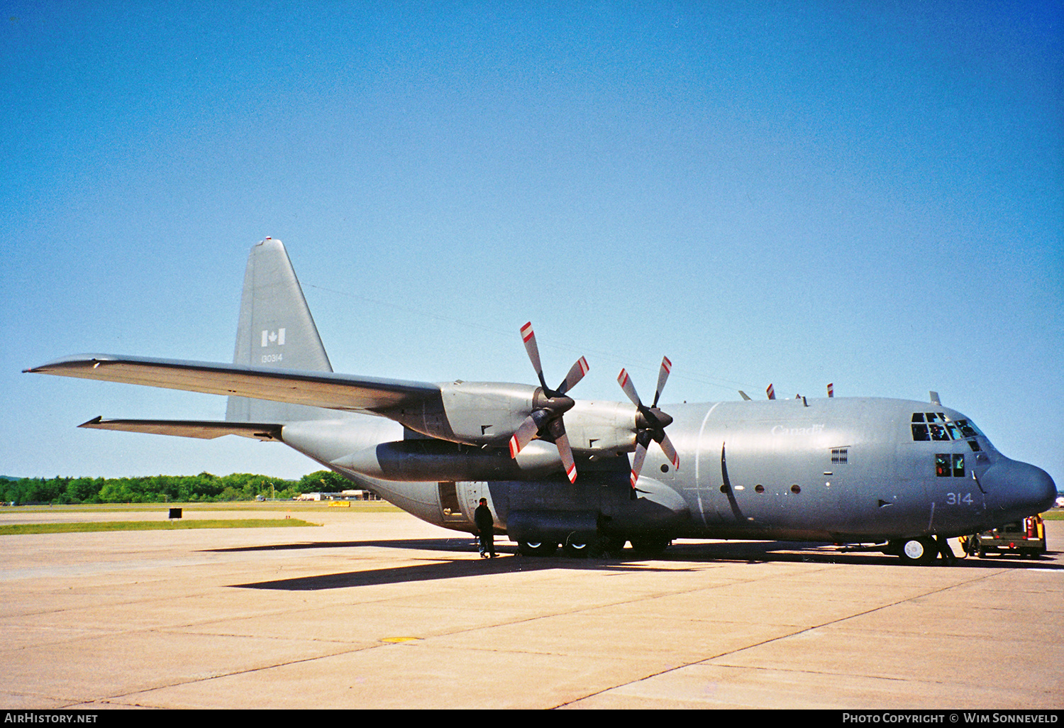 Aircraft Photo of 130314 | Lockheed CC-130E Hercules | Canada - Air Force | AirHistory.net #644649