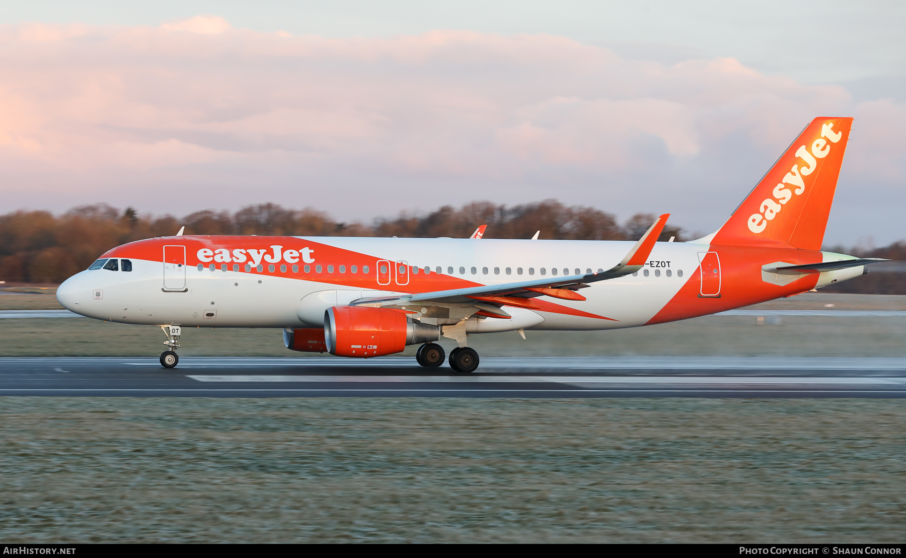Aircraft Photo of G-EZOT | Airbus A320-214 | EasyJet | AirHistory.net #644657