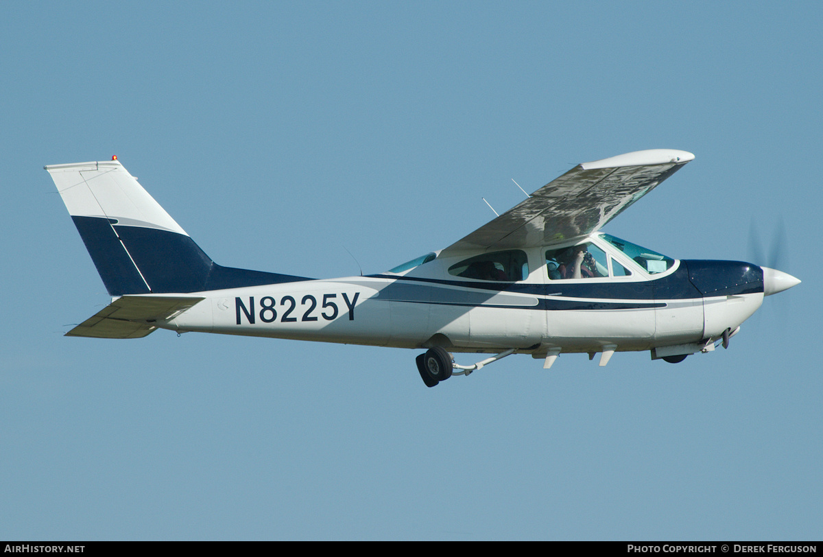 Aircraft Photo of N8225Y | Cessna 177RG Cardinal RG | AirHistory.net #644731