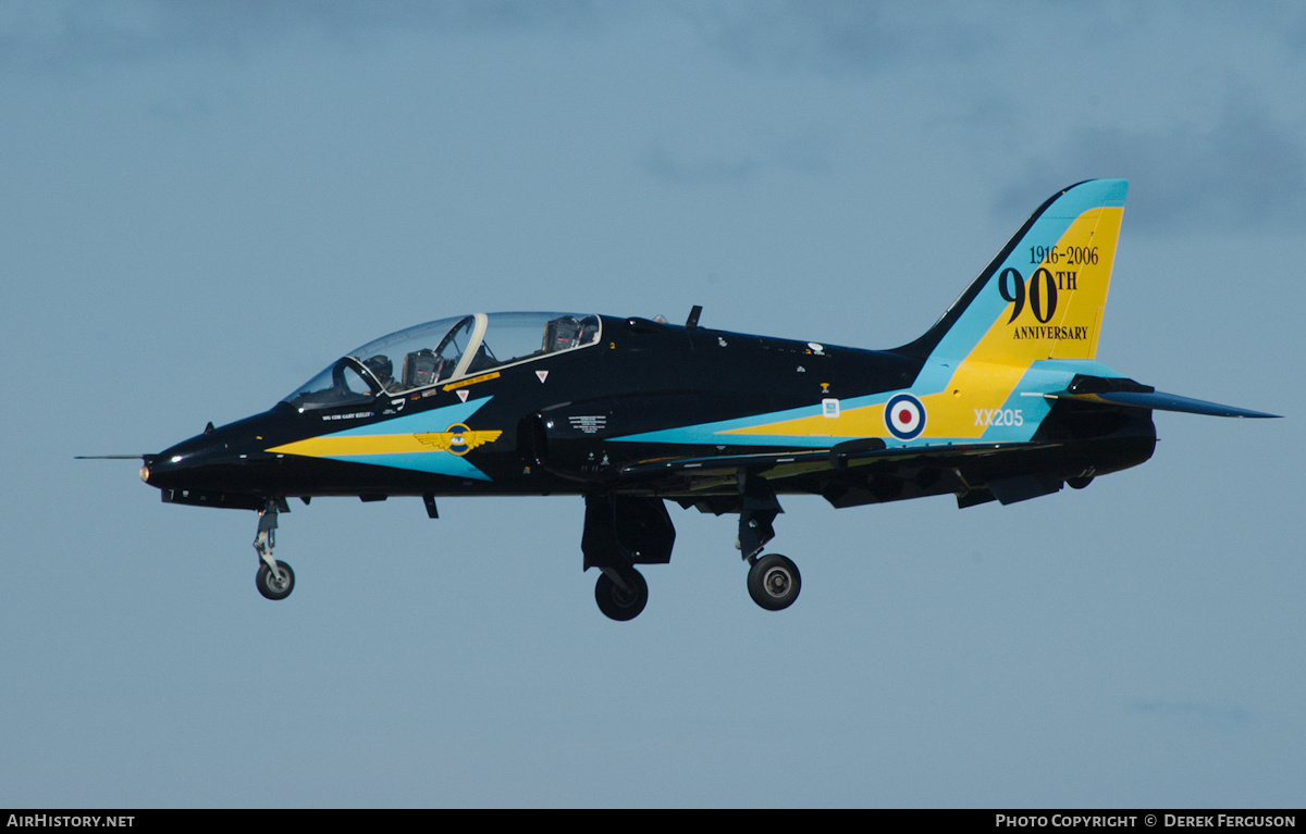 Aircraft Photo of XX205 | British Aerospace Hawk T.1A | UK - Air Force | AirHistory.net #644780