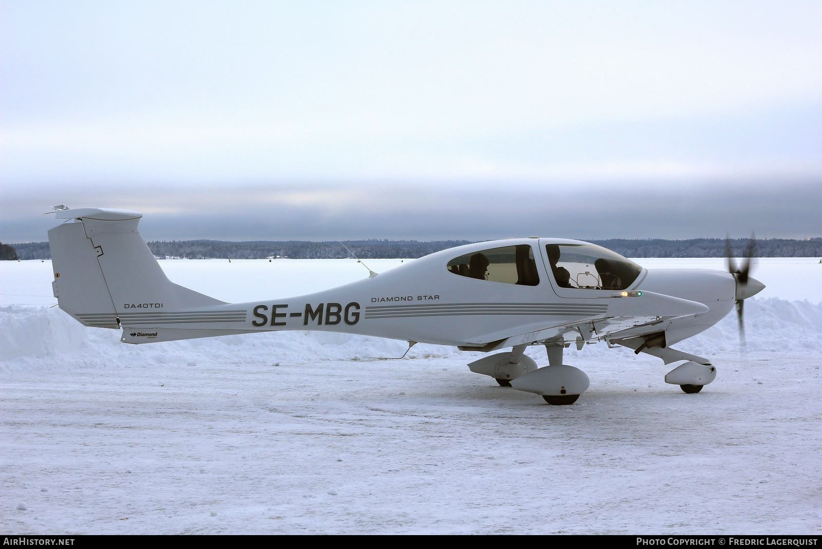 Aircraft Photo of SE-MBG | Diamond DA40D Diamond Star TDI | AirHistory.net #644873