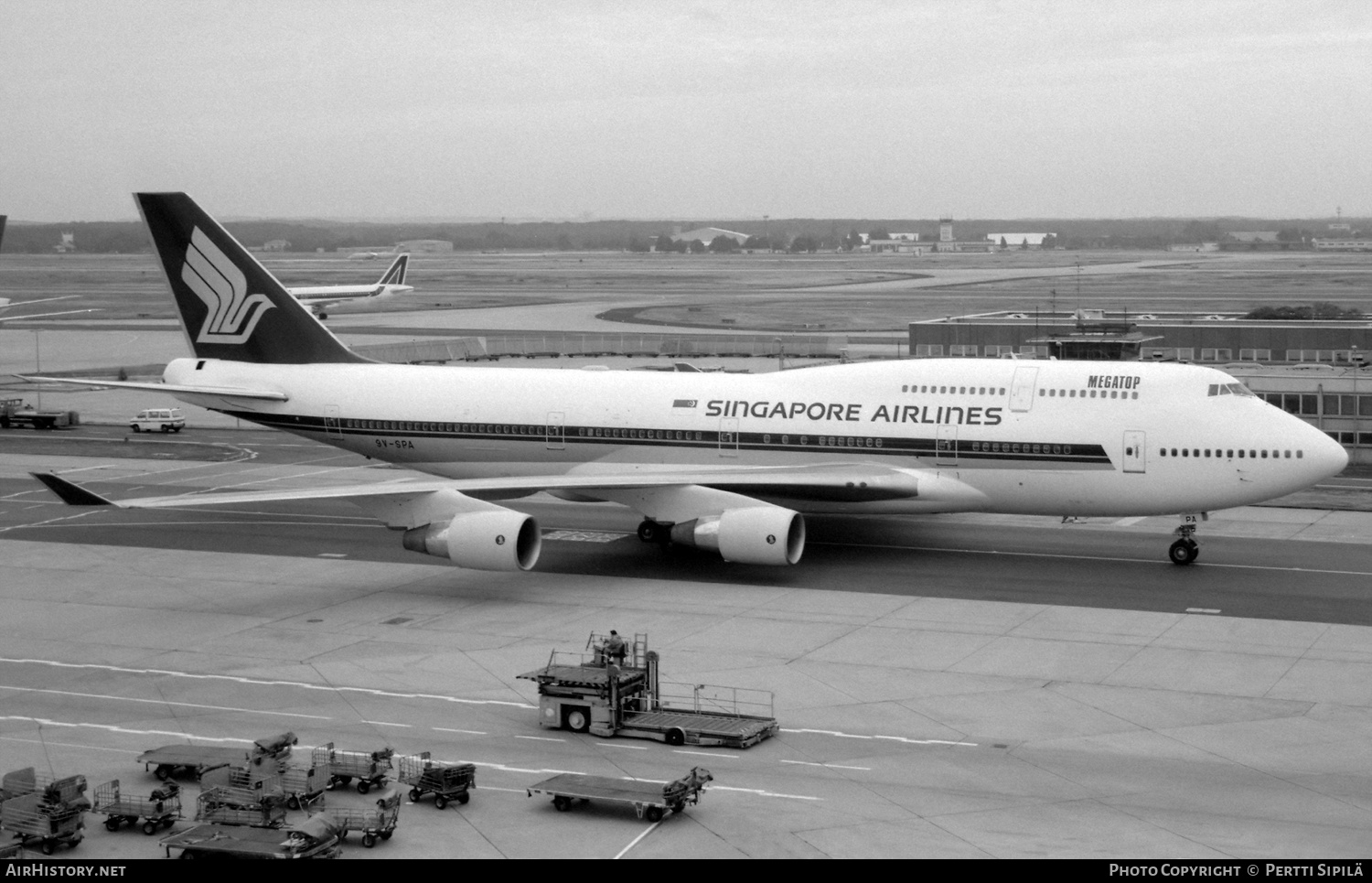 Aircraft Photo of 9V-SPA | Boeing 747-412 | Singapore Airlines | AirHistory.net #644932